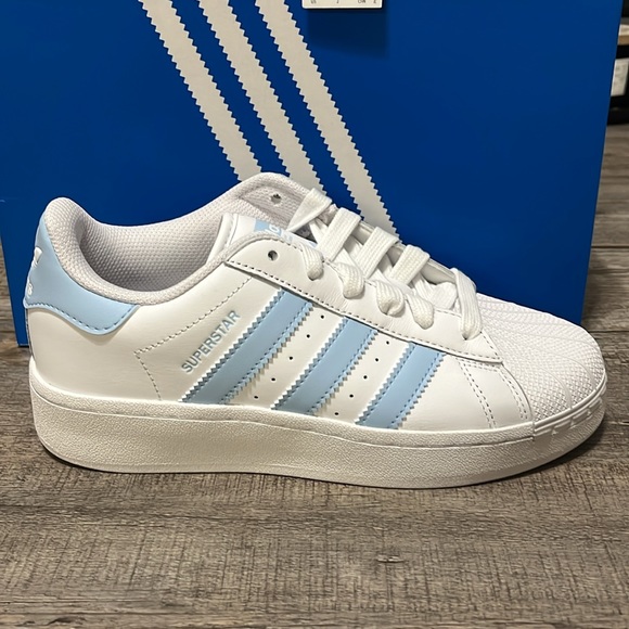 NWT Adidas Originals Superstar XLG Women's Shoes - White/Baby Blue - IF3003 - Picture 3 of 10